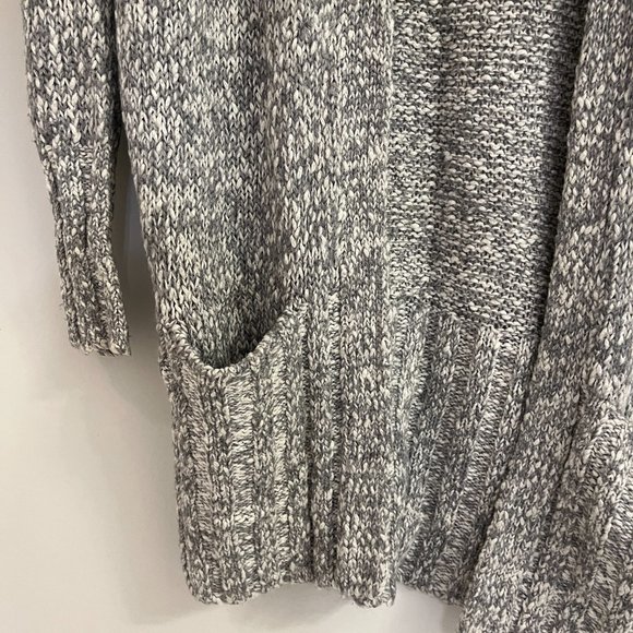 Talula Aritzia - Wool, Cashmere & Rabbit Hair Blend Cardigan - Picture 4 of 5